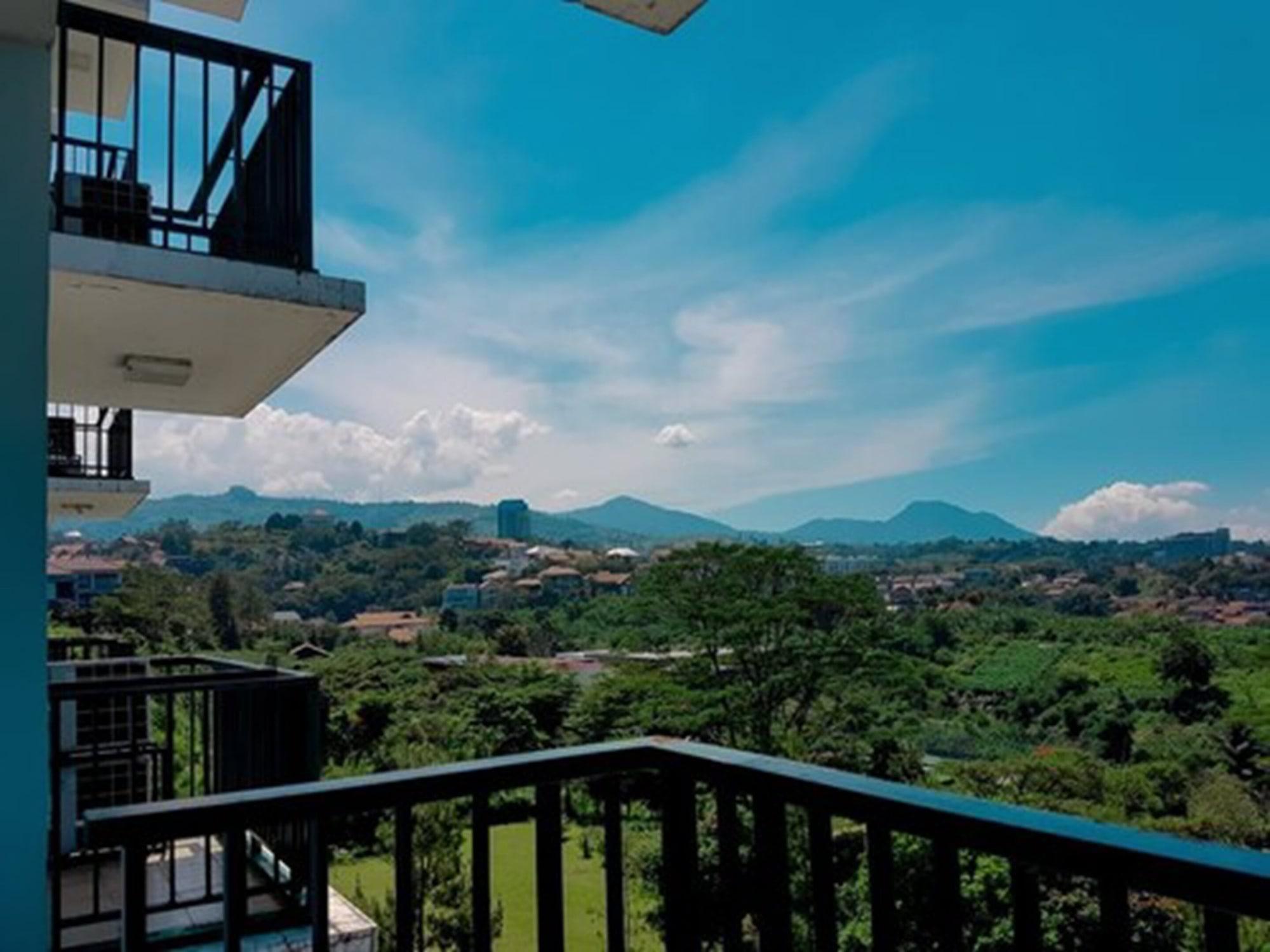Marbella Suites Bandung Cimenyan Exterior foto