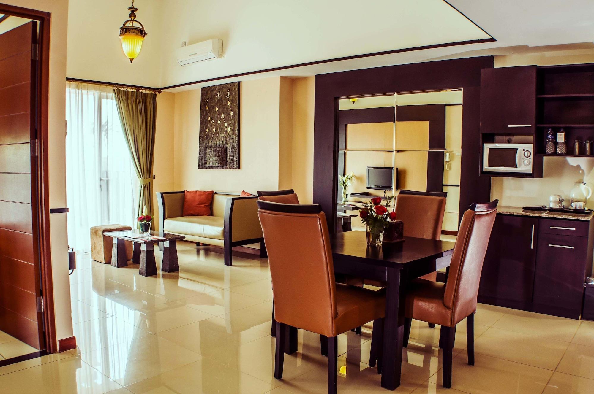 Marbella Suites Bandung Cimenyan Exterior foto