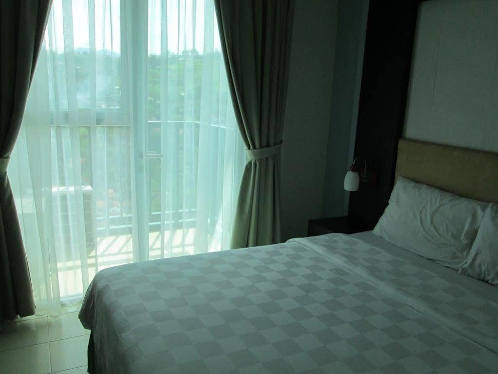 Marbella Suites Bandung Cimenyan Exterior foto
